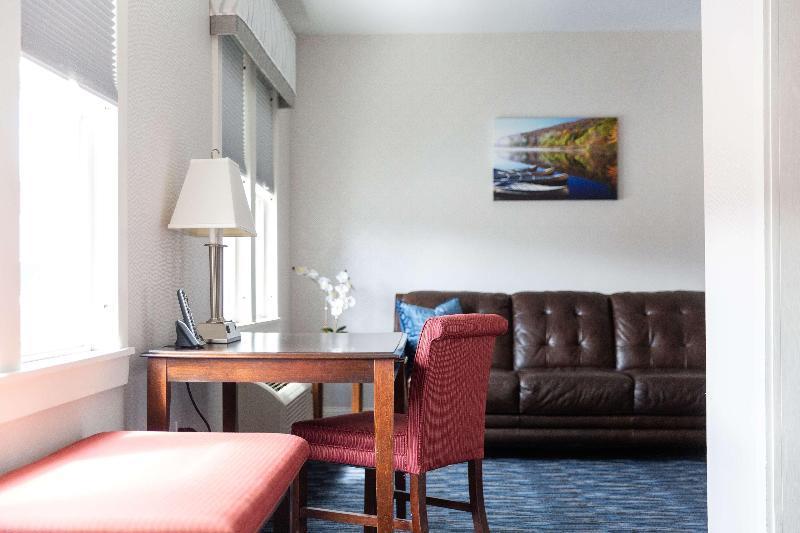 Capitol Plaza Hotel Montpelier Tapestry Collection By Hilton Екстер'єр фото
